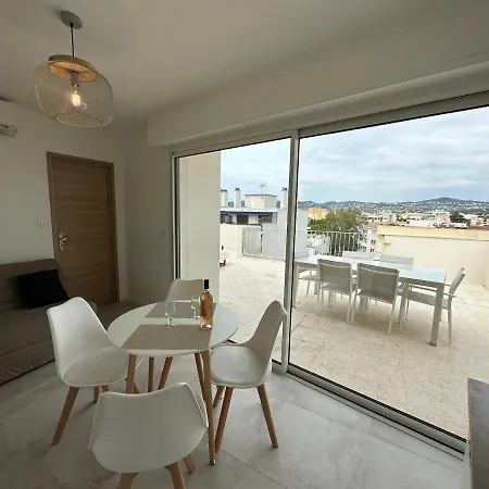 Superbe T2 En Dernier Etage *